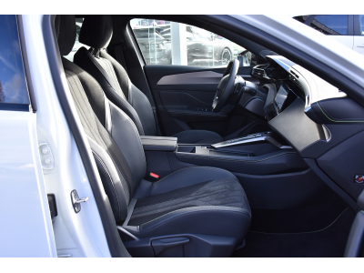 Peugeot 408 1.2 PureTech GT EAT8