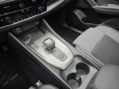 Nissan Qashqai 1.3 DIG-T MHEV 158 X-tronic N-Connecta