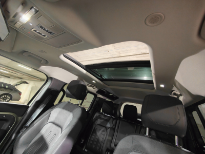 Land-Rover Defender 110 D240 SE 4X4 7PLACES