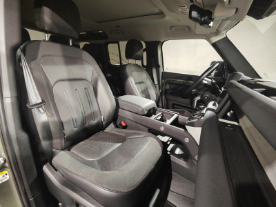 Land-Rover Defender 110 D240 SE 4X4 7PLACES