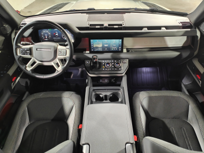 Land-Rover Defender 110 D240 SE 4X4 7PLACES