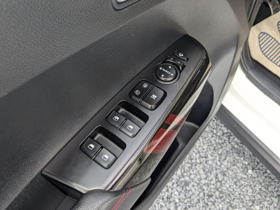 Kia Picanto 1.0i X-LINE GPS CUIR CLIM SIEGES ET VOLANT CHAUFFANTS