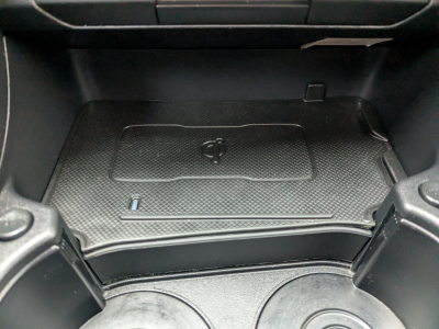 Kia Picanto 1.0i X-LINE GPS CUIR CLIM SIEGES ET VOLANT CHAUFFANTS