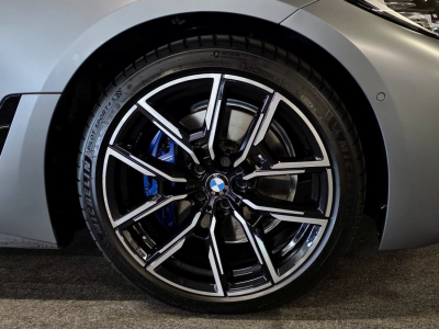 BMW M440 i GRANCOUPE XDRIVE NEW MODEL SPORT SITZE HARMAN KARDON CUIR NAVI 1 HAND