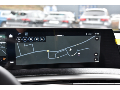 Peugeot 3008 1.2 Hybrid 145 Allure e-DSC6