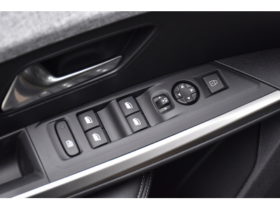 Peugeot 3008 1.2 Hybrid 145 Allure e-DSC6