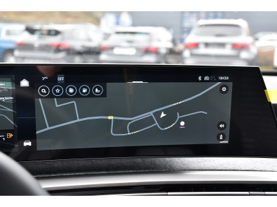 Peugeot 3008 1.2 Hybrid 145 Allure e-DSC6