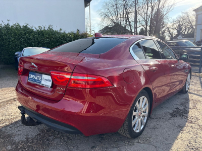 Jaguar XE 20d 180PS Prestige Automatik