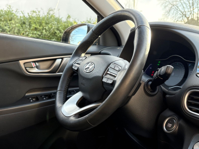 Hyundai Kona Premium Elektro 2WD
