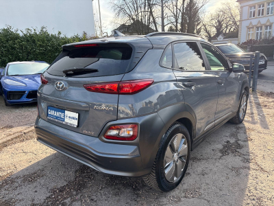 Hyundai Kona Premium Elektro 2WD