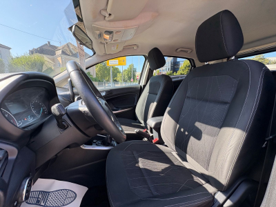 Ford EcoSport Cool & Connect