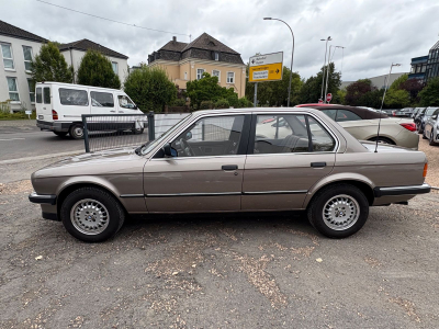 BMW 325 e A / Limousine/ Automatik /  SD / H kenzeic