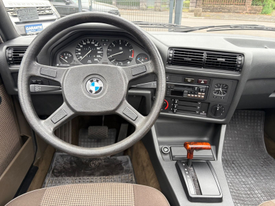 BMW 325 e A / Limousine/ Automatik / SD / H kenzeic