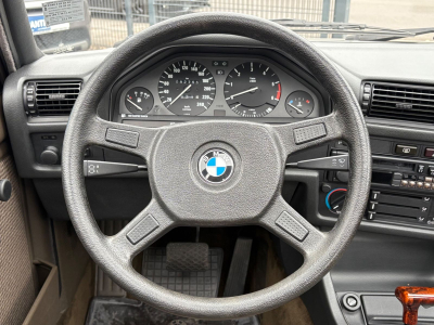 BMW 325 e A / Limousine/ Automatik / SD / H kenzeic