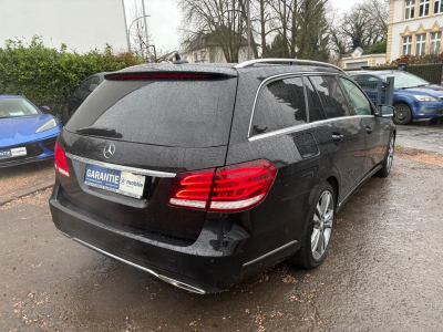 Mercedes-Benz E 350 BlueTec T-Modell/Panoramadach/360 Kamera/