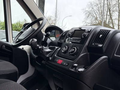 Citroën Jumper Grossraumkasten 35 L3H2 Club BlueHDi 140