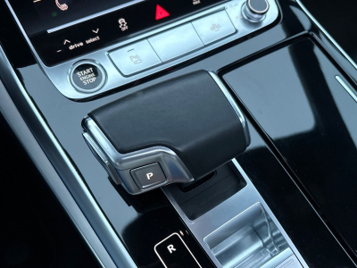 Audi Q7 55 TFSI quattro S line/7xSitzer/Pano/Virtuel/