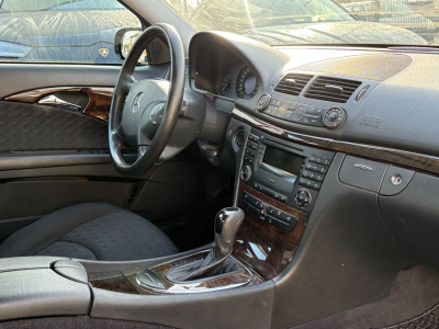 Mercedes-Benz E 200 Kompressor Limousine