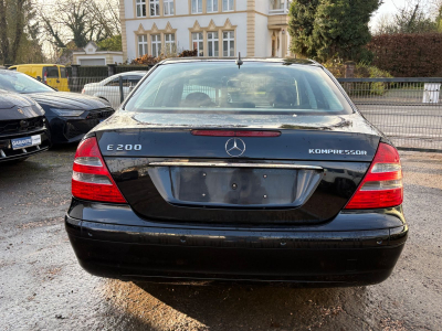 Mercedes-Benz E 200 Kompressor Limousine