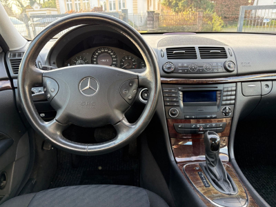 Mercedes-Benz E 200 Kompressor Limousine