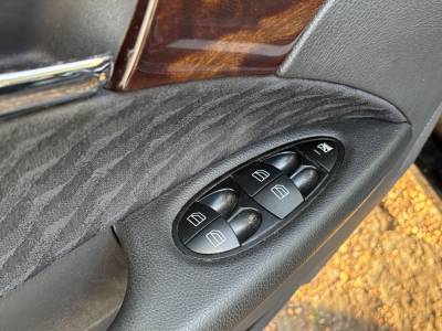 Mercedes-Benz E 200 Kompressor Limousine