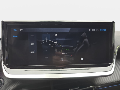 Peugeot 208 1.2 PureTech Hýbrid 110 E-DSC6 GT