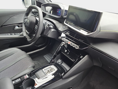 Peugeot 208 1.2 PureTech Hýbrid 110 E-DSC6 GT