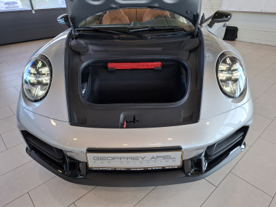 Porsche 992 FACELIFT CARRERA CABRIO PACK CHRONO BOSE CUIR NAVI 1 HAND 360°