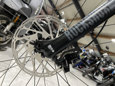 Fantic XTF 1.5 Race  L 630 Wh, 29''-29'', freins 2 pistons gris, 90 Nm