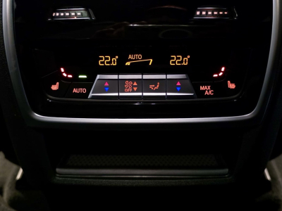 BMW X6 M COMPÉTITION 4.4 V8 XDRIVE DKG CARBON HEAD UP BOWERS & WILKINS PANO CUIR NAVI 1 HAND