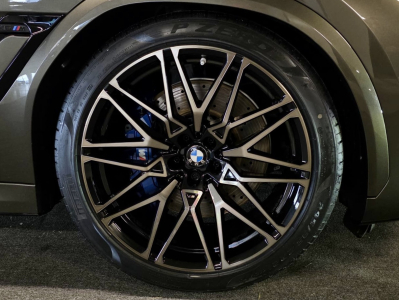 BMW X6 M COMPÉTITION 4.4 V8 XDRIVE DKG CARBON HEAD UP BOWERS & WILKINS PANO CUIR NAVI 1 HAND