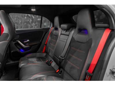 Mercedes-Benz A 35 AMG 4 MATIC +