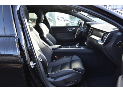 Volvo V60 2.0 B4 Plus Dark Geartronic