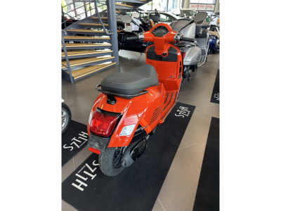 Vespa GTS 125 Super Sport