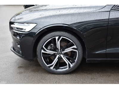 Volvo V60 2.0 B4 Plus Dark Geartronic