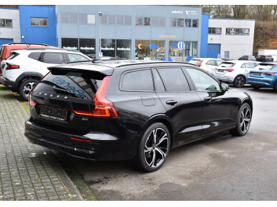 Volvo V60 2.0 B4 Plus Dark Geartronic