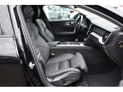 Volvo V60 2.0 B4 Plus Dark Geartronic