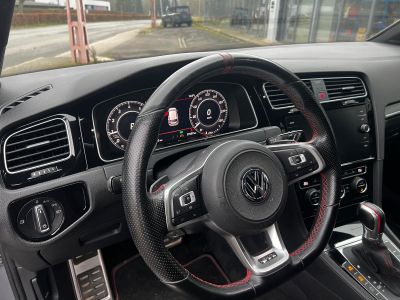 Volkswagen Golf GTI VII 2.0  GTI TCR 290
