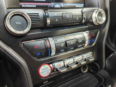 Ford Mustang GT 5.0 V8 CUIR CLIMATISATION GPS CAMERA