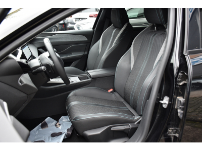 Peugeot 308 1.2 PureTech Allure EAT8