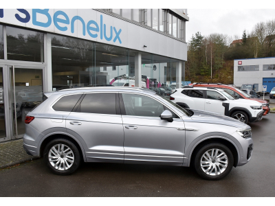 Volkswagen Touareg 3.0 TDI 4Motion R-Line Tiptronic