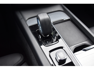 Volvo XC60 2.0 B4 Plus Dark Geartronic