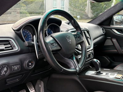 Maserati Ghibli S Q4 / 1.Hand/COC/