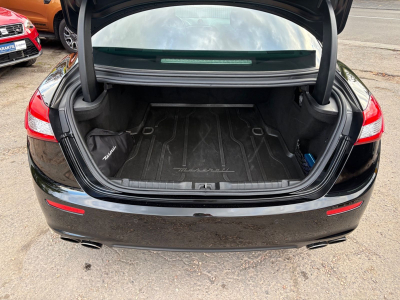 Maserati Ghibli S Q4 / 1.Hand/COC/