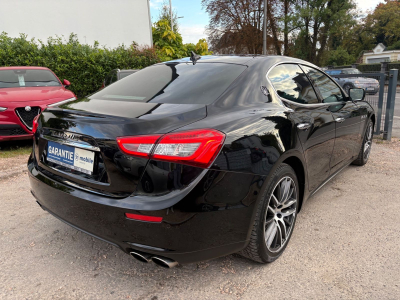Maserati Ghibli S Q4 / 1.Hand/COC/