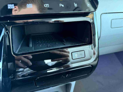 Hyundai Staria 1.6 T-GDI HEV 225 Luxury