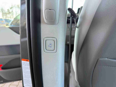 Hyundai Staria 1.6 T-GDI HEV 225 Luxury