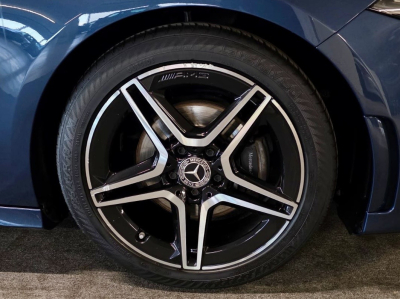 Mercedes-Benz A 180 D AMG LINE AUTO PANO CUIR NAVI 1 HAND