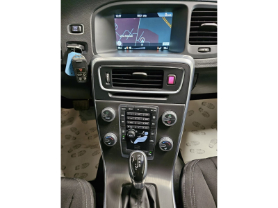 Volvo V60 T3 AUTO NAVI