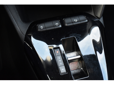 Opel Corsa 1.2 GS AT8